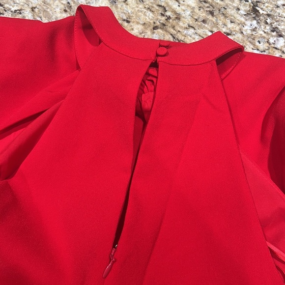 EXPRESS RED TWIST NECK FLARE LEG JUMPSUIT W/ POCKETS 10 - Picture 8 of 8